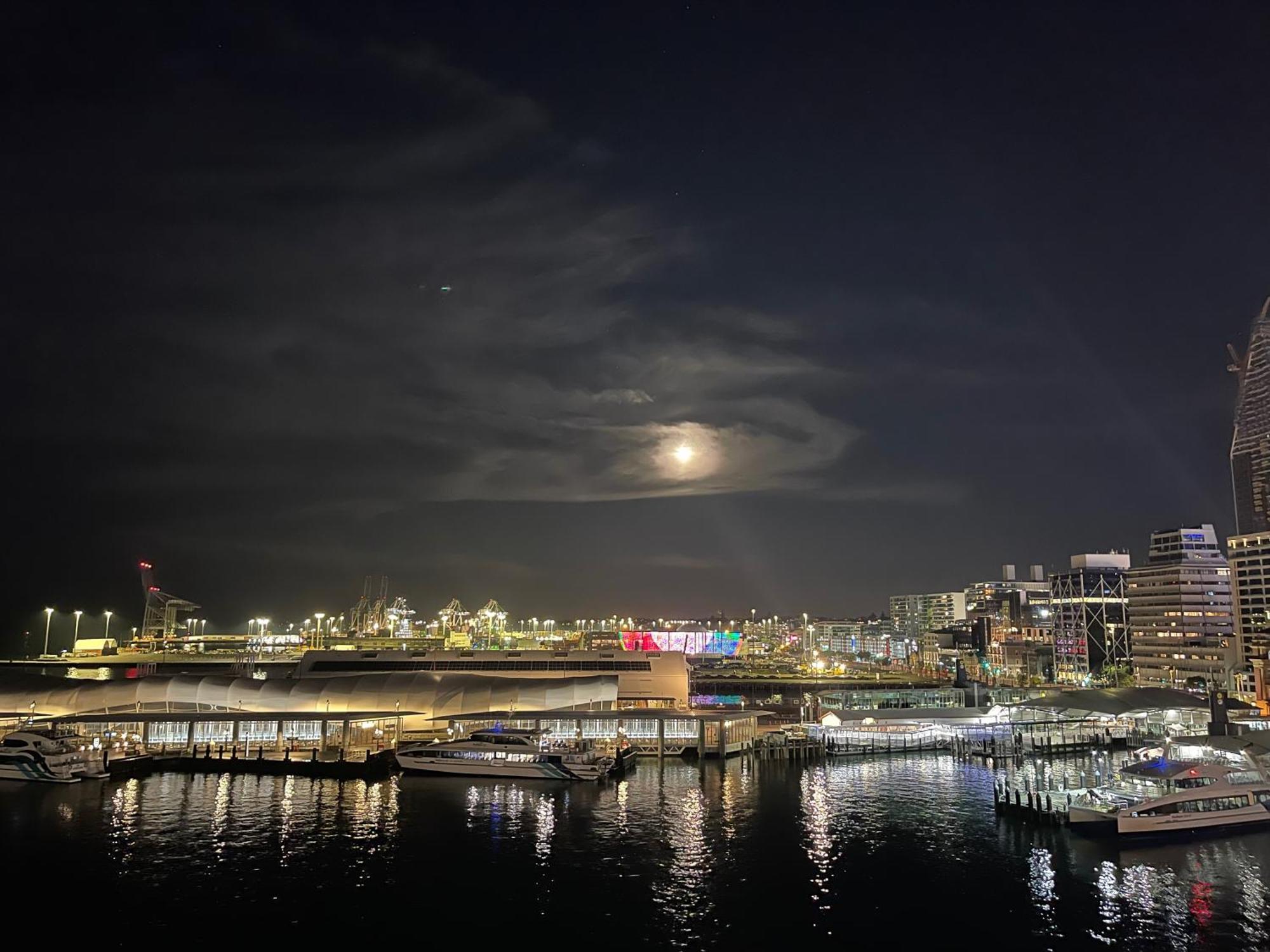 Penthouse Apartment With Stunning Harbour Views Auckland Bagian luar foto